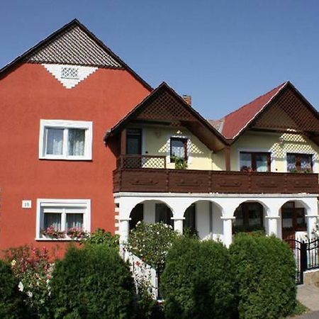 Papp Apartmanhaz Vonyarcvashegy Extérieur photo