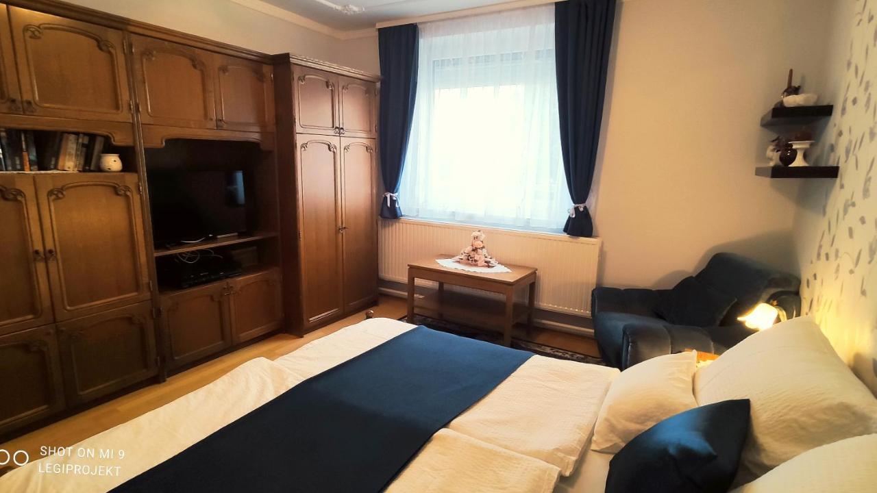 Appartement Papp Apartmanhaz à Vonyarcvashegy Extérieur photo