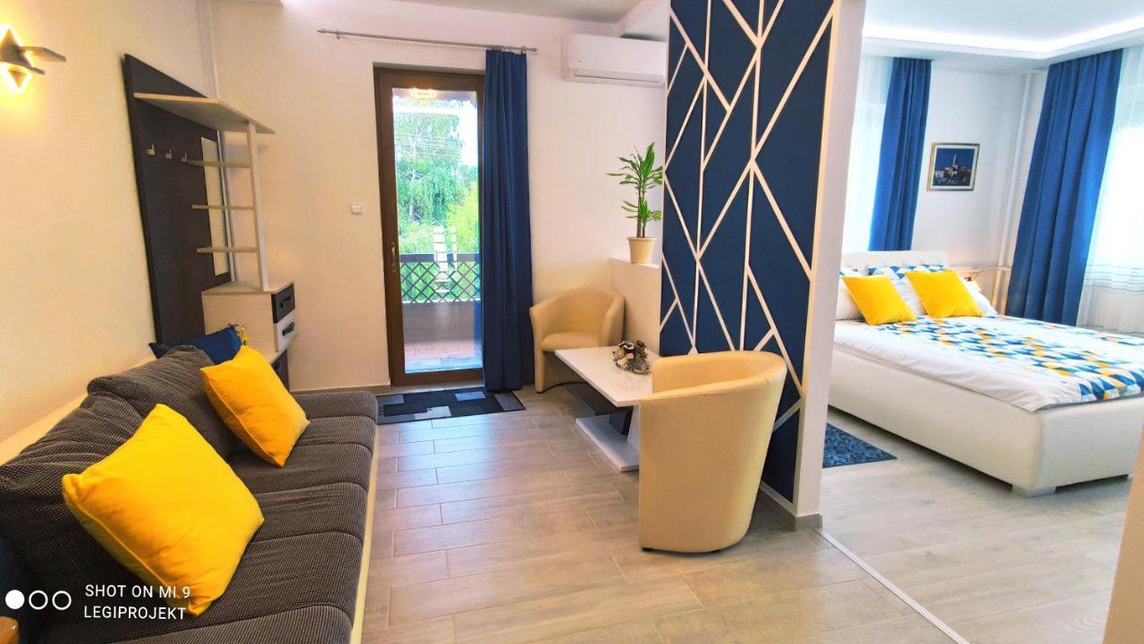 Appartement Papp Apartmanhaz à Vonyarcvashegy Extérieur photo